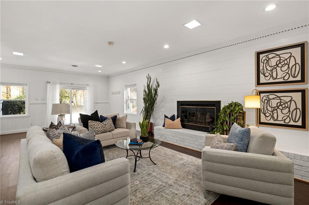 Greensboro, North Carolina 27410, United States, 5 Bedrooms Bedrooms, ,5 BathroomsBathrooms,Residential,Active,247262