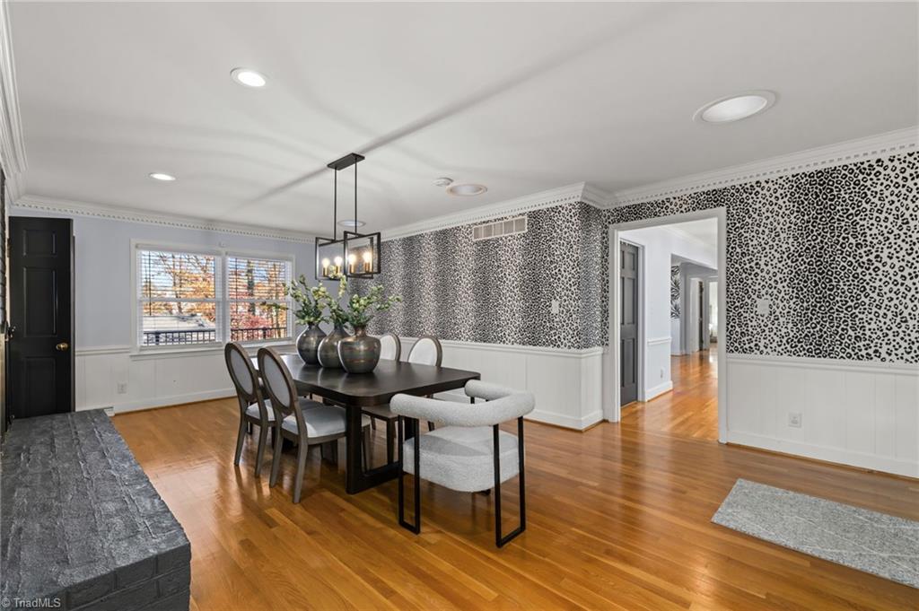 Greensboro, North Carolina 27410, United States, 5 Bedrooms Bedrooms, ,5 BathroomsBathrooms,Residential,Active,247262