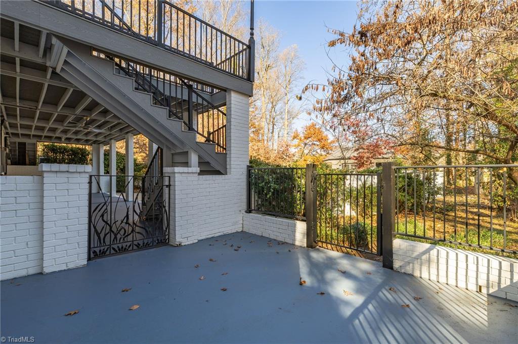 Greensboro, North Carolina 27410, United States, 5 Bedrooms Bedrooms, ,5 BathroomsBathrooms,Residential,Active,247262