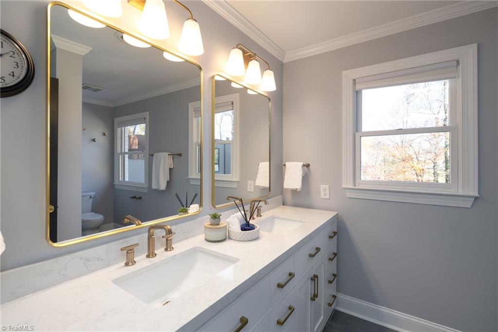 Greensboro, North Carolina 27410, United States, 5 Bedrooms Bedrooms, ,5 BathroomsBathrooms,Residential,Active,247262