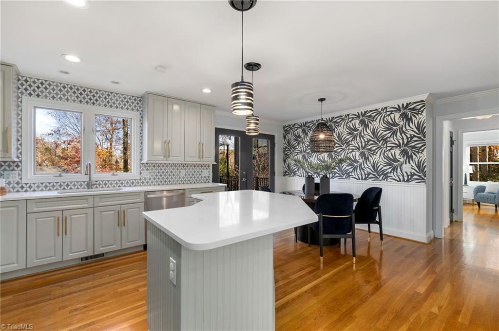 Greensboro, North Carolina 27410, United States, 5 Bedrooms Bedrooms, ,5 BathroomsBathrooms,Residential,Active,247262