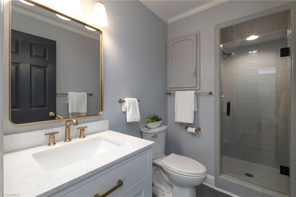 Greensboro, North Carolina 27410, United States, 5 Bedrooms Bedrooms, ,5 BathroomsBathrooms,Residential,Active,247262