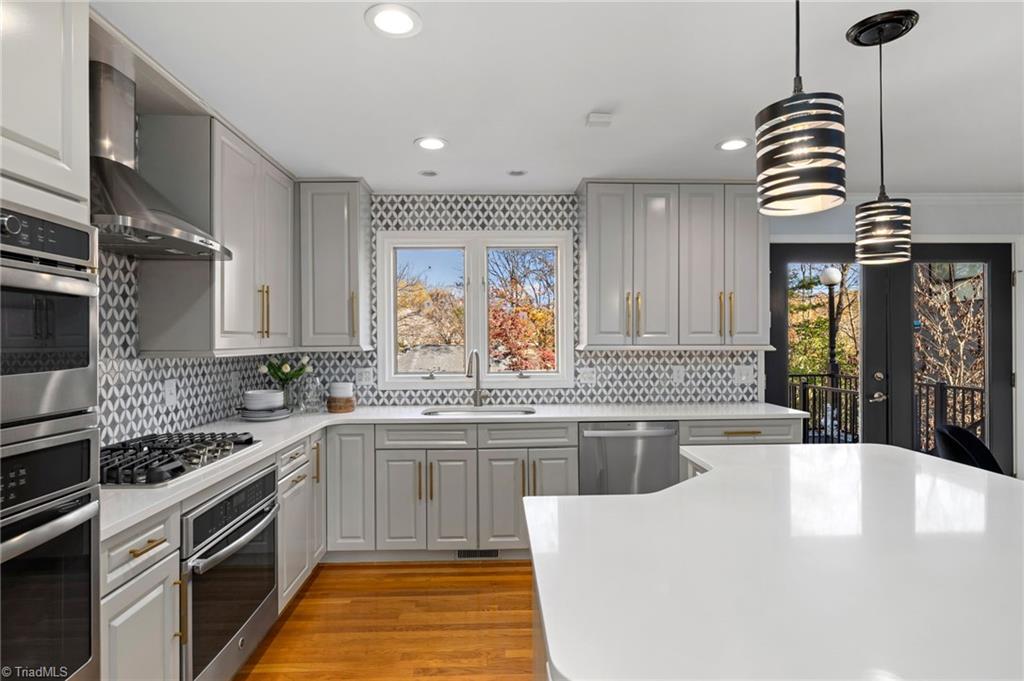 Greensboro, North Carolina 27410, United States, 5 Bedrooms Bedrooms, ,5 BathroomsBathrooms,Residential,Active,247262