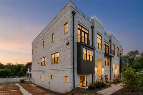 Townhouse For Sale - 3233 W Friendly Avenue<br/> Greensboro, NC 27408