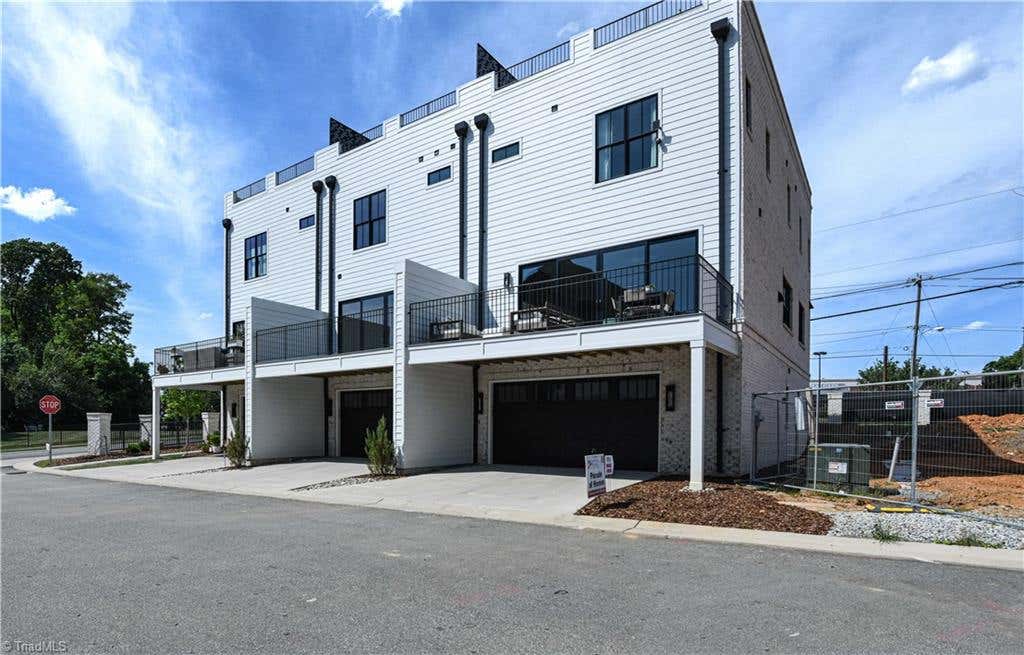 Photo of 3233 W Friendly Avenue, Greensboro, NC 27408 (MLS # 1219992)