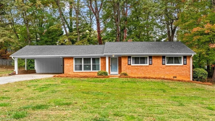 2104 Kello Drive, photo 1 of 31