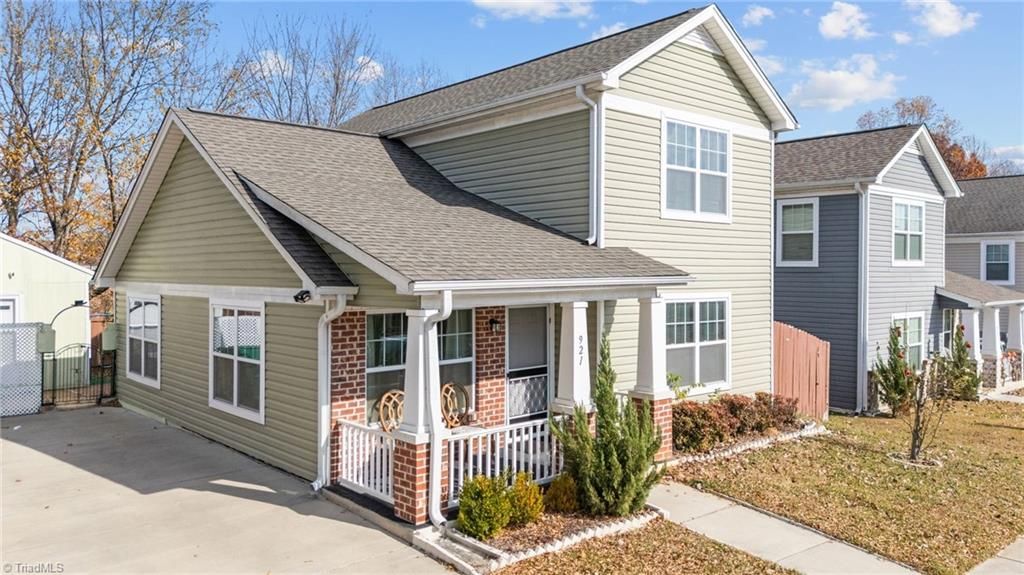 Photo of 921 Norton Street, High Point, NC 27263 (MLS # 1202158)