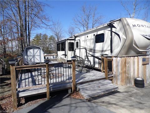 Vacant Land For Sale - 184 Club House Drive<br/> Ennice, NC 28623