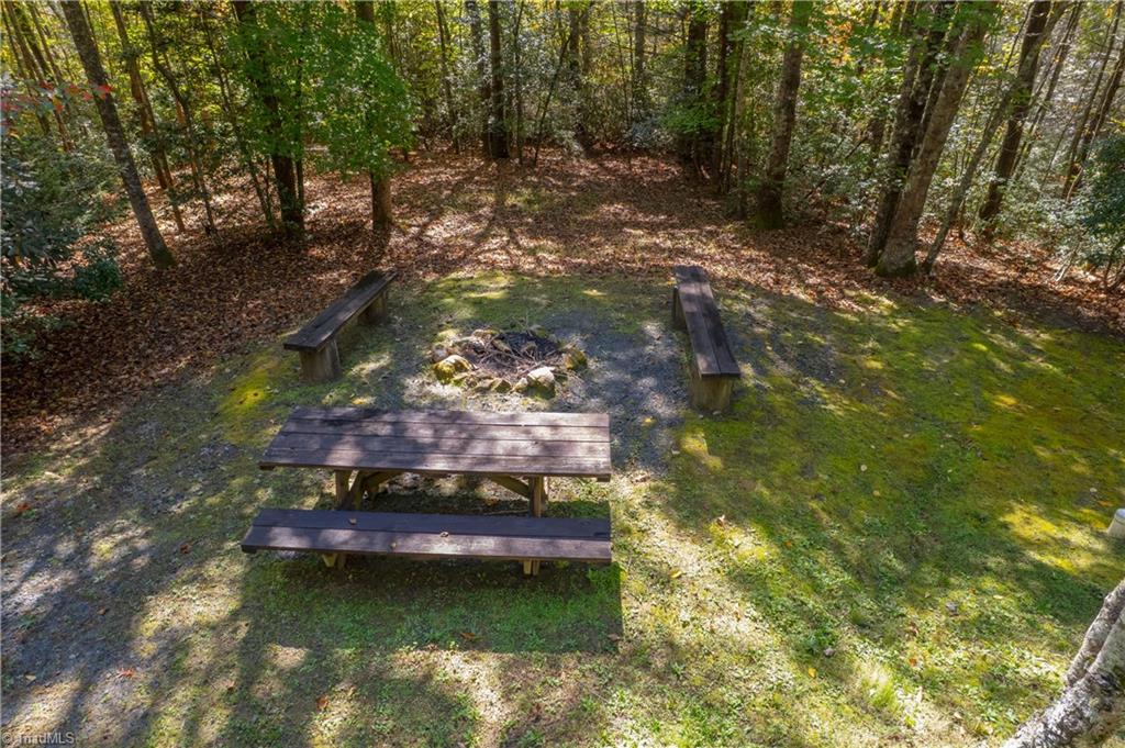1105 Fall Creek Road