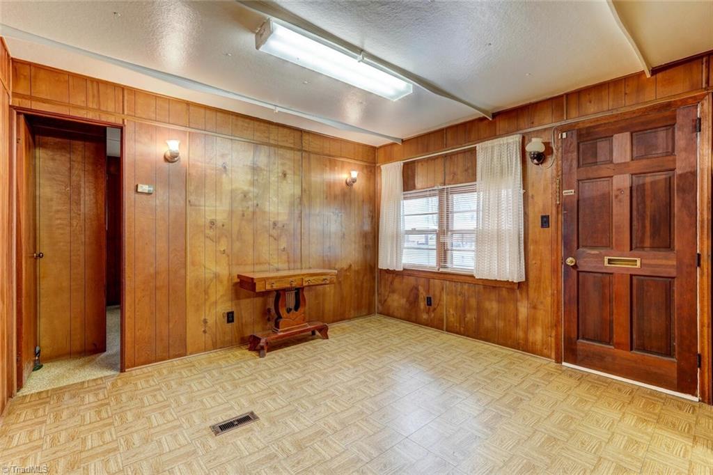 Photo 9 of 26 of 456 Merriman Street mobile home