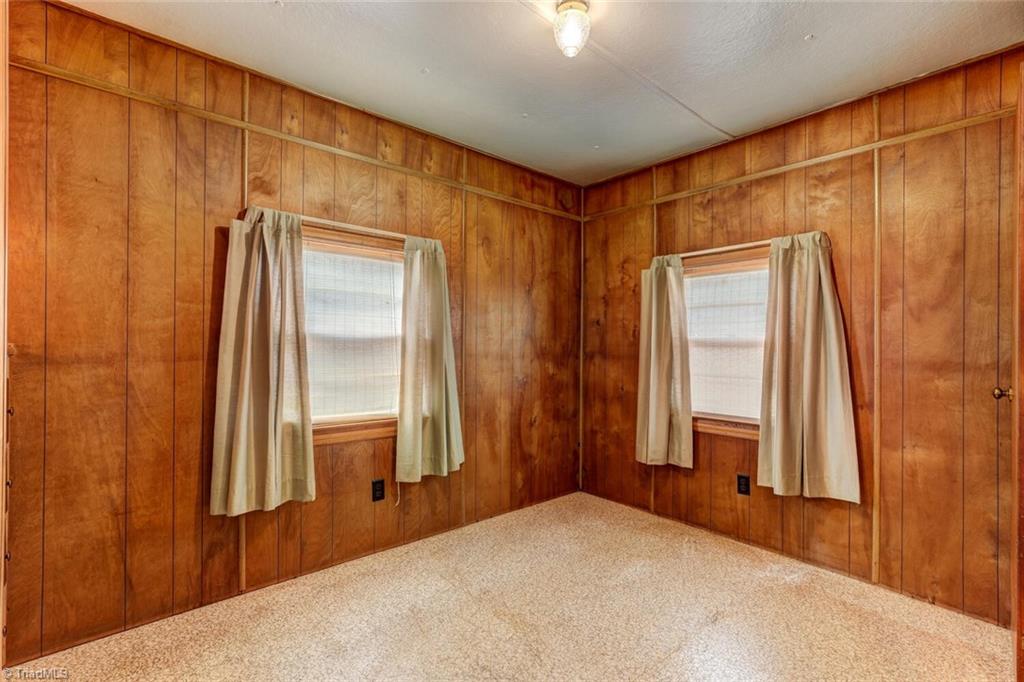 Photo 10 of 26 of 456 Merriman Street mobile home