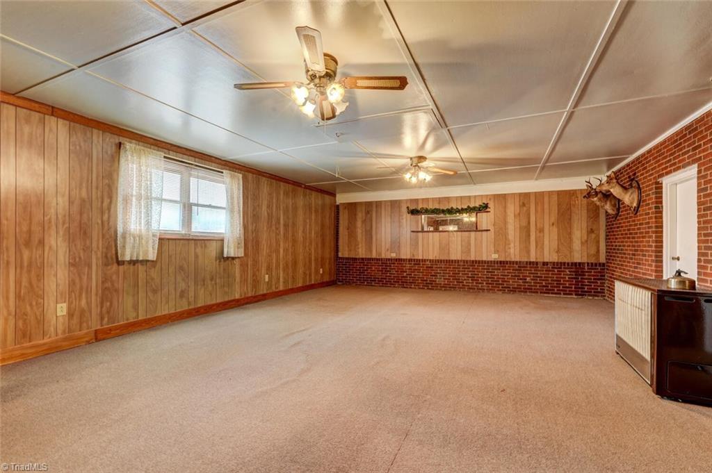 Photo 20 of 26 of 456 Merriman Street mobile home