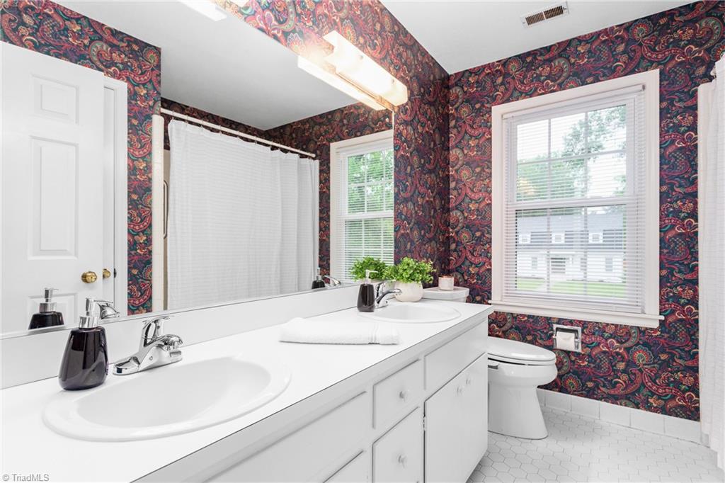 3027 Truitt Drive, Burlington, North Carolina image 34