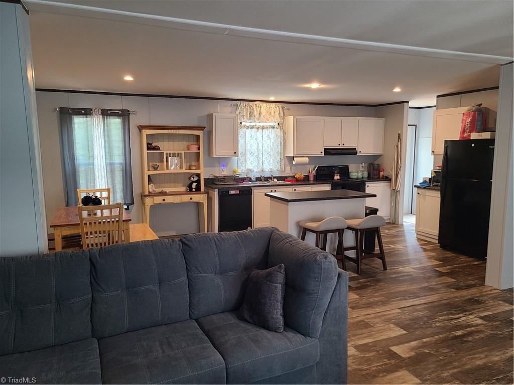 487 Mars Mountain Place, Boomer, North Carolina image 3