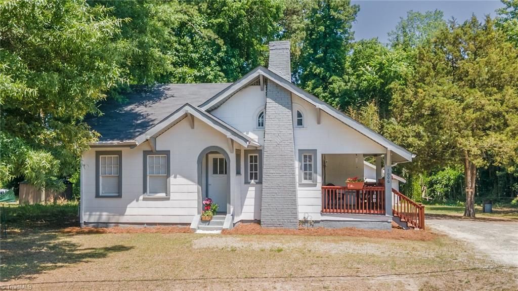 Photo of 1006 Gordon Street, High Point, NC 27260 (MLS # 1219927)