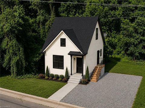 Homes For Sale - 500 Loach Street<br/> Asheboro, NC 27203