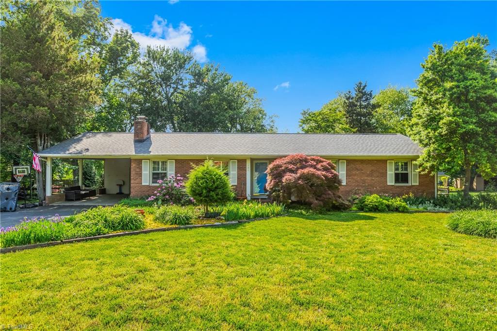 1406 Lambs Lane, Kernersville, North Carolina image 1