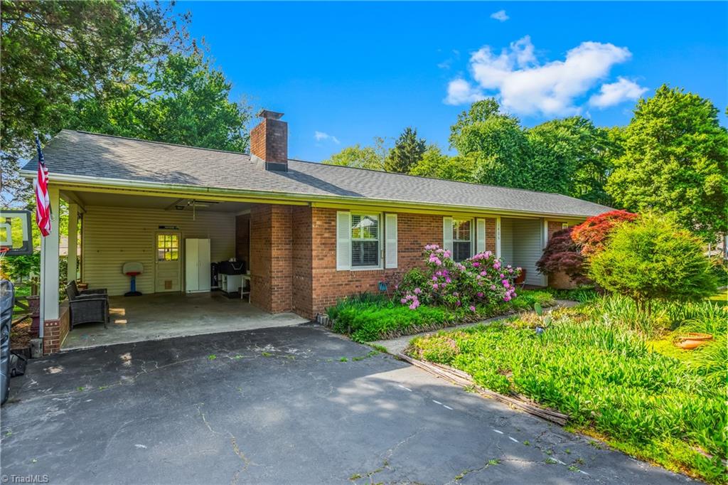 1406 Lambs Lane, Kernersville, North Carolina image 3