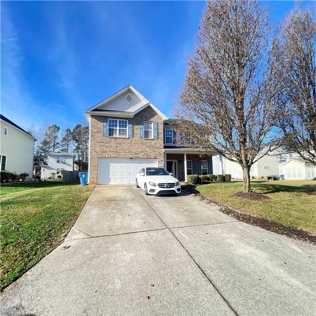 Photo of 1592 Candace RIdge Drive, Greensboro, NC 27406 (MLS # 1203482)