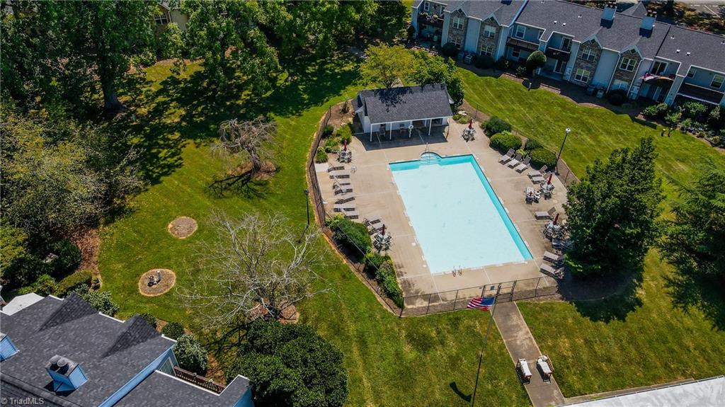7228 Riverview Knoll Court