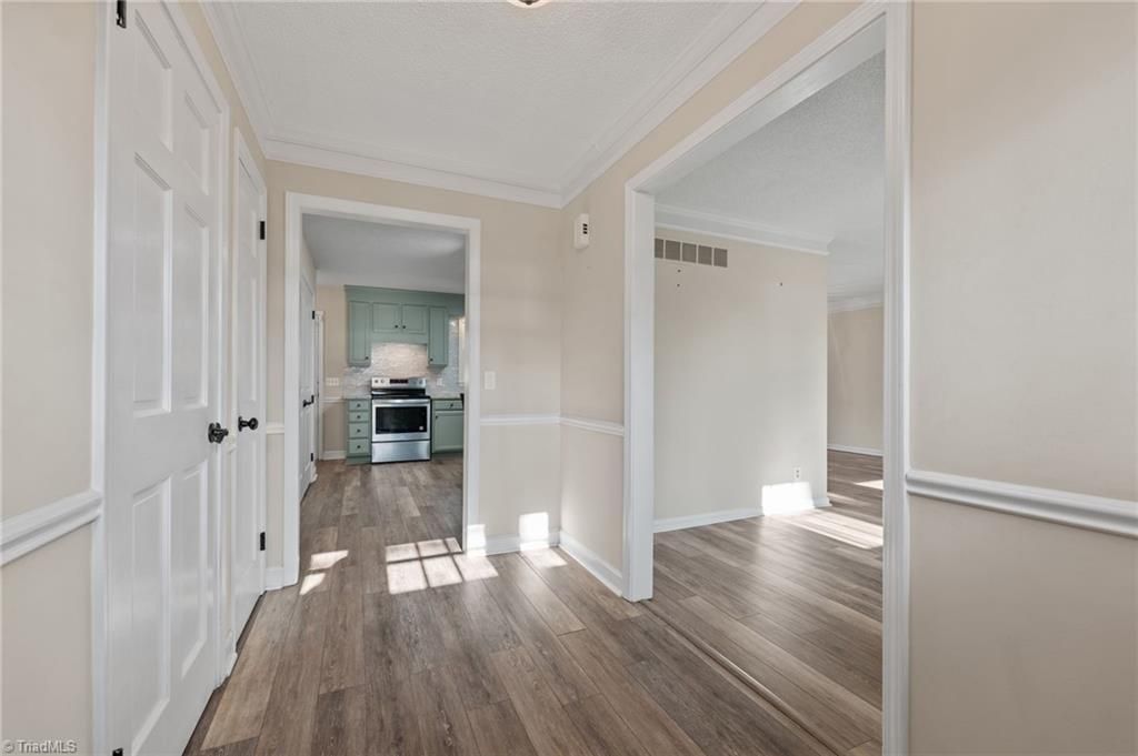 Photo of 4902 Forest Oaks Drive, Greensboro, NC 27406 (MLS # 1211246)