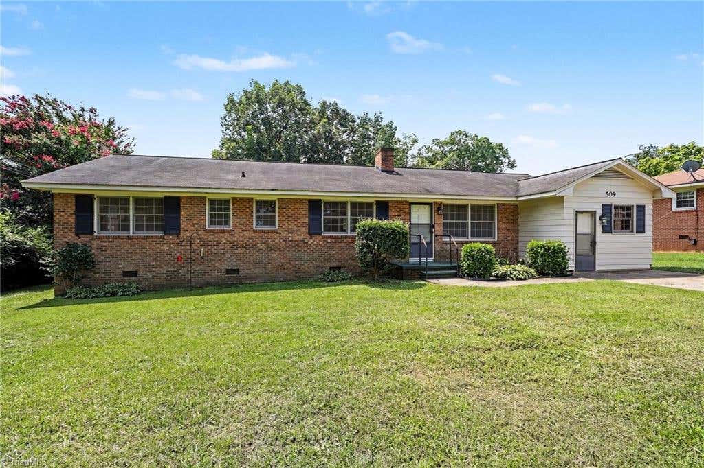 Photo of 509 Oakwood Lane, Graham, NC 27253 (MLS # 1230086)