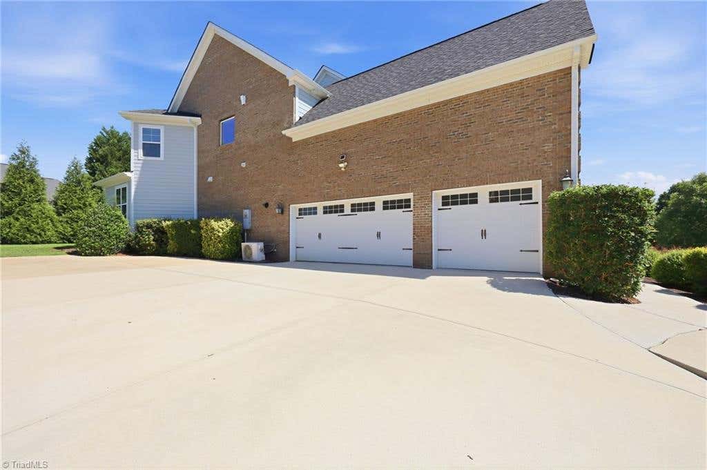 Photo of 4403 Bonnie Loch Drive, Burlington, NC 27215 (MLS # 1229849)