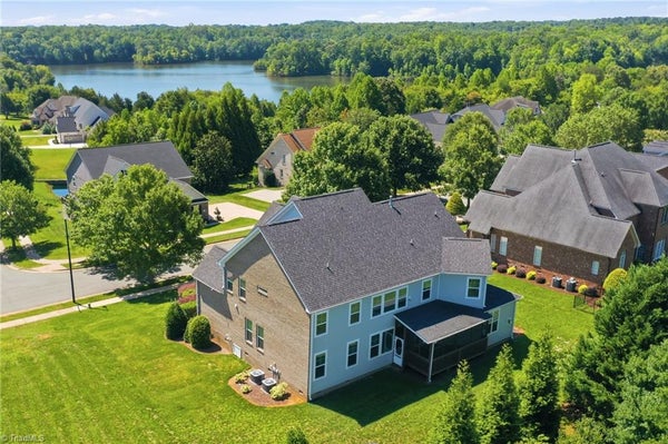 4403 BONNIE LOCH DR, BURLINGTON, NC 27215 - Image ea3e897c85945403ed2c5263f5fe960e/3090342453