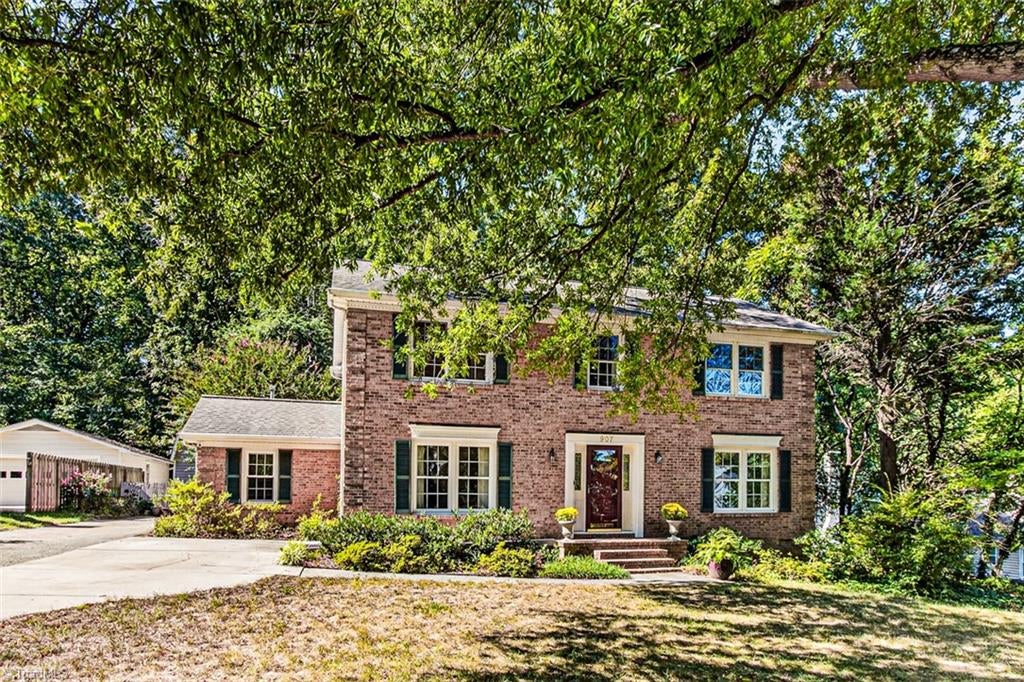 Photo of 907 Bearhollow Road, Greensboro, NC 27410 (MLS # 1236014)