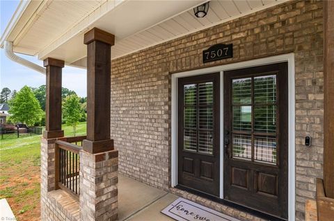 A home in Kernersville