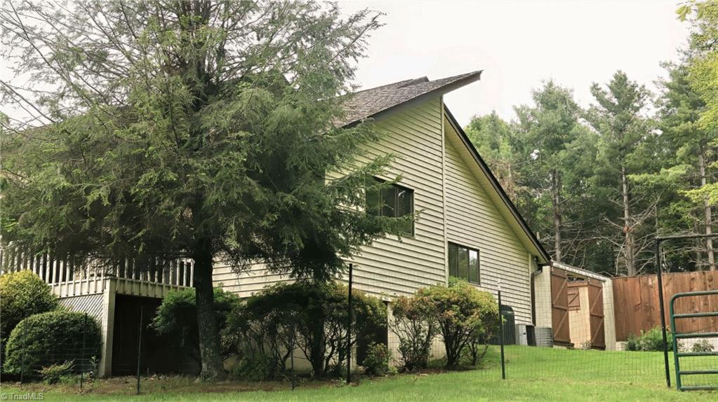 252 Deer Run, Glade Valley, North Carolina image 37