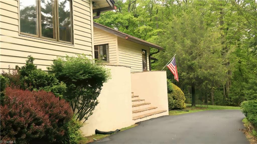 Photo of 252 Deer Run, Glade Valley, NC 28627 (MLS # 1182284)