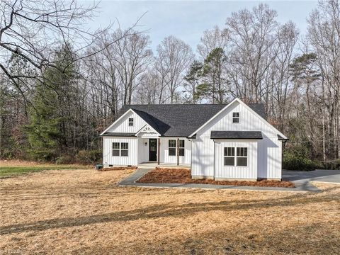 A home in Mount Airy