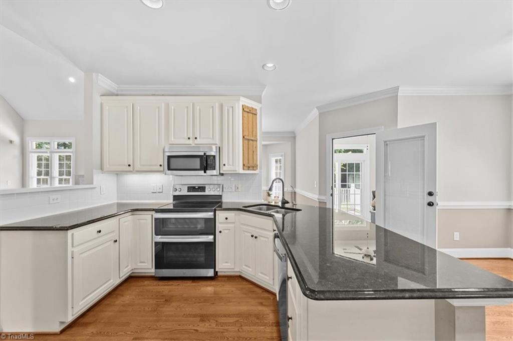 Jamestown, North Carolina 27282, United States, 4 Bedrooms Bedrooms, ,3 BathroomsBathrooms,Residential,Coming Soon,194890