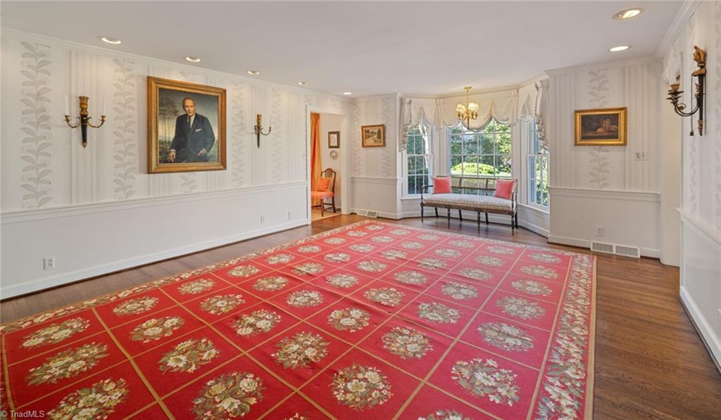 Winston-Salem, North Carolina 27104, United States, 4 Bedrooms Bedrooms, ,5 BathroomsBathrooms,Residential,Pending,100902