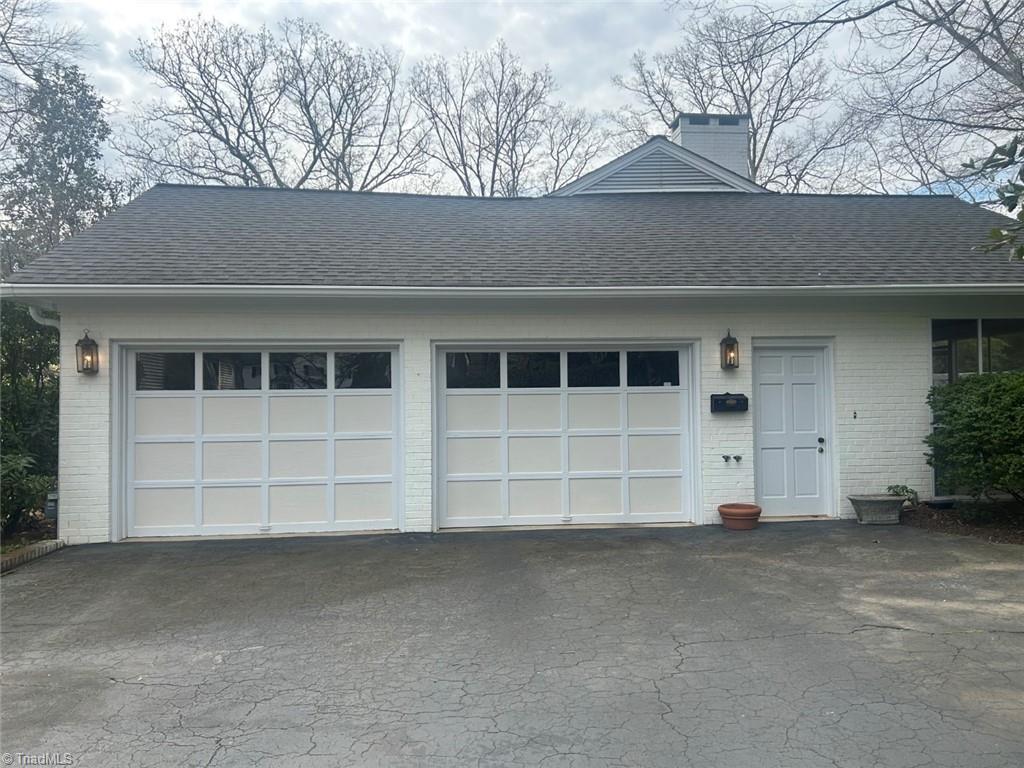 Winston-Salem, North Carolina 27104, United States, 4 Bedrooms Bedrooms, ,5 BathroomsBathrooms,Residential,Pending,100902