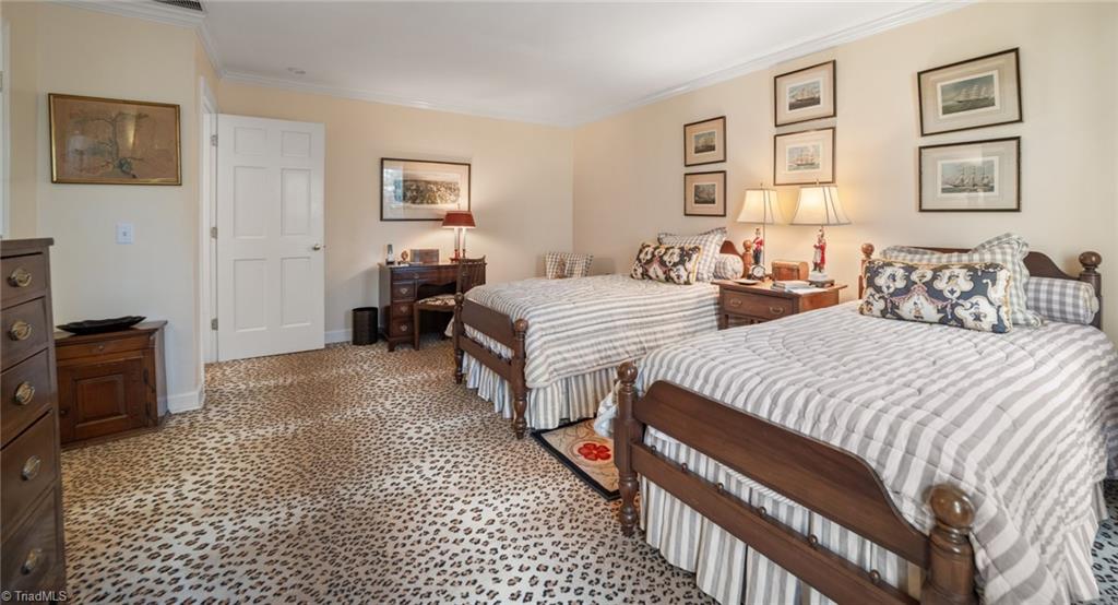 Winston-Salem, North Carolina 27104, United States, 4 Bedrooms Bedrooms, ,5 BathroomsBathrooms,Residential,Pending,100902