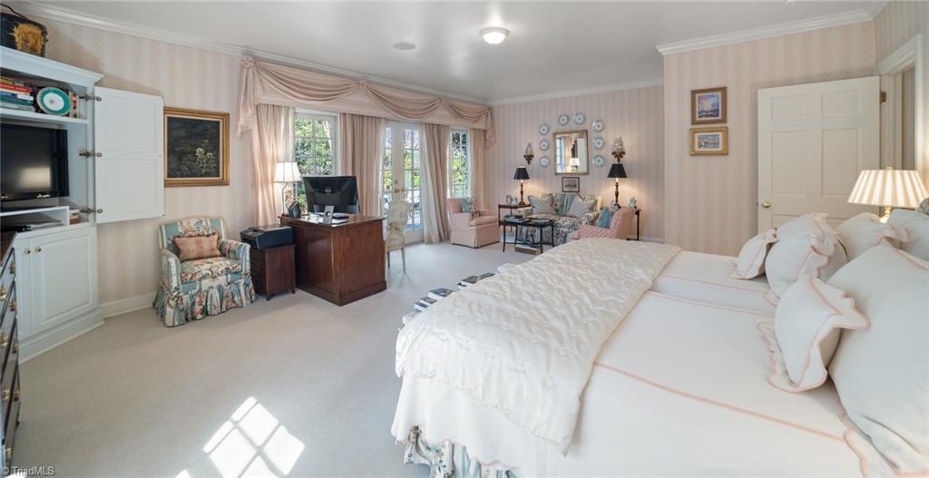 Winston-Salem, North Carolina 27104, United States, 4 Bedrooms Bedrooms, ,5 BathroomsBathrooms,Residential,Pending,100902