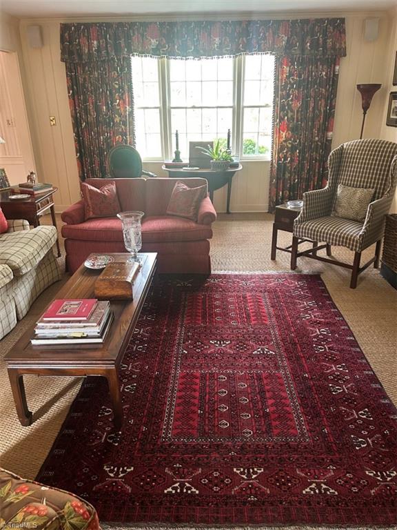 Winston-Salem, North Carolina 27104, United States, 4 Bedrooms Bedrooms, ,5 BathroomsBathrooms,Residential,Pending,100902