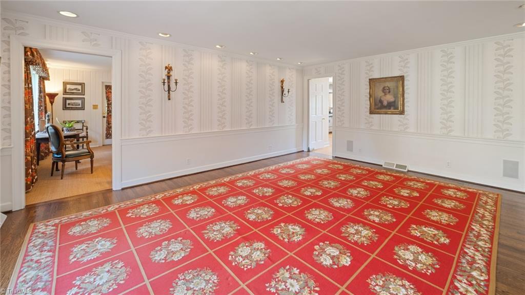 Winston-Salem, North Carolina 27104, United States, 4 Bedrooms Bedrooms, ,5 BathroomsBathrooms,Residential,Pending,100902