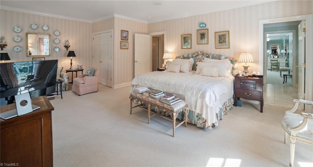 Winston-Salem, North Carolina 27104, United States, 4 Bedrooms Bedrooms, ,5 BathroomsBathrooms,Residential,Pending,100902