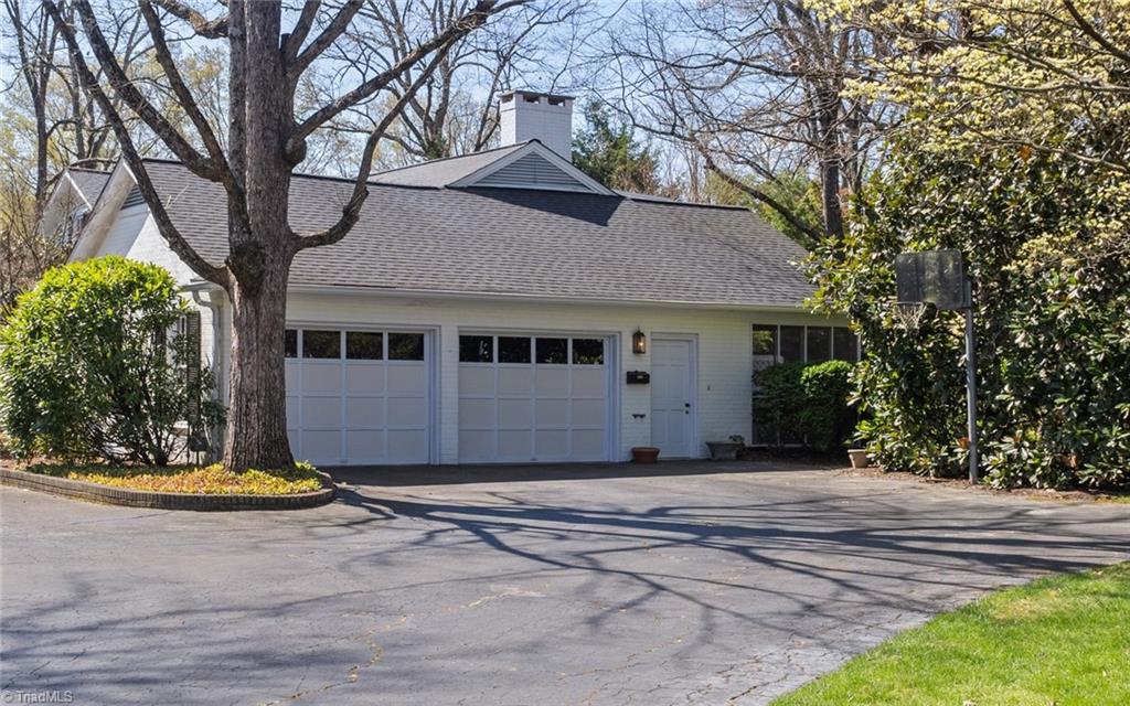 Winston-Salem, North Carolina 27104, United States, 4 Bedrooms Bedrooms, ,5 BathroomsBathrooms,Residential,Pending,100902