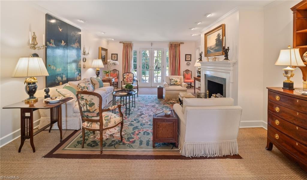 Winston-Salem, North Carolina 27104, United States, 4 Bedrooms Bedrooms, ,5 BathroomsBathrooms,Residential,Pending,100902