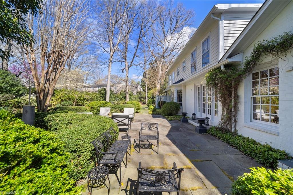 Winston-Salem, North Carolina 27104, United States, 4 Bedrooms Bedrooms, ,5 BathroomsBathrooms,Residential,Pending,100902