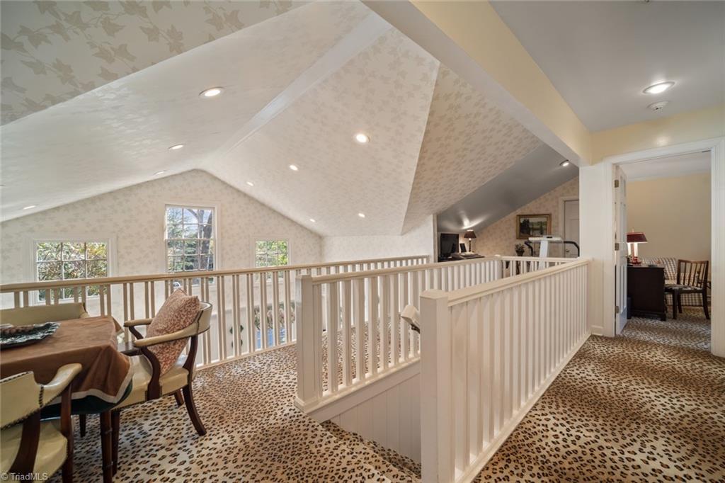 Winston-Salem, North Carolina 27104, United States, 4 Bedrooms Bedrooms, ,5 BathroomsBathrooms,Residential,Pending,100902