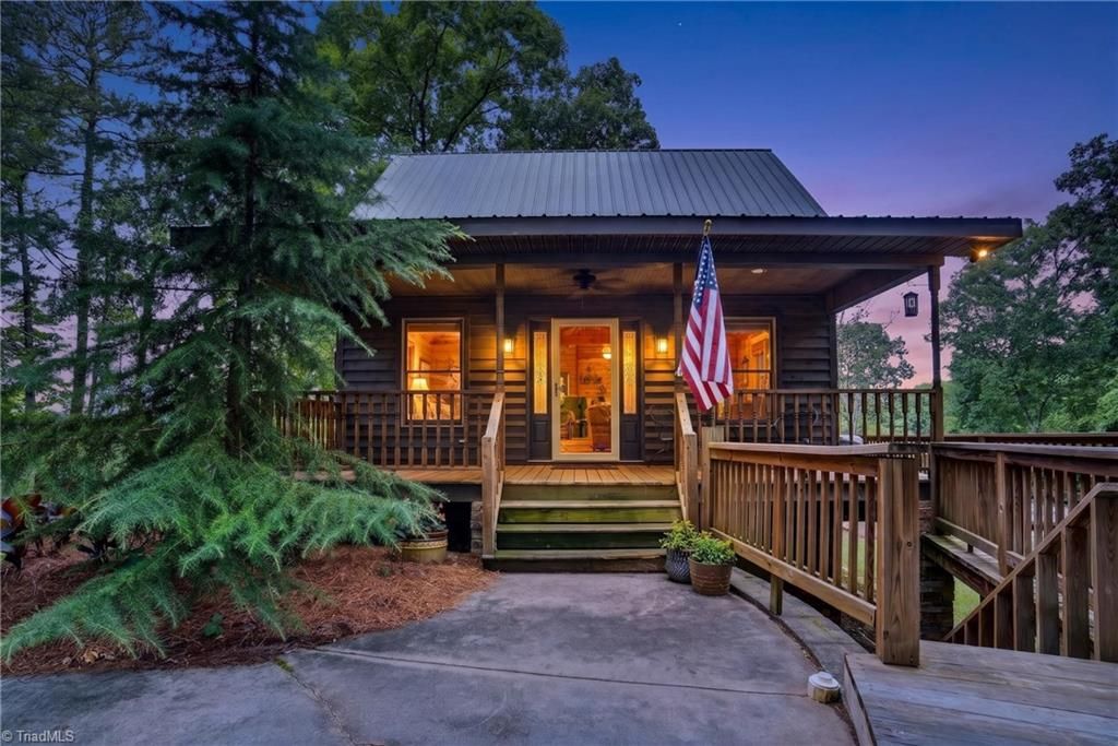 Photo of 108 Beach Drive, New London, NC 28127 (MLS # 1224568)