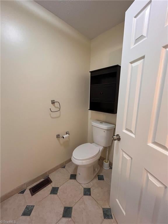 Photo of 6721 River Hills Drive, Greensboro, NC 27410 (MLS # 1236095)