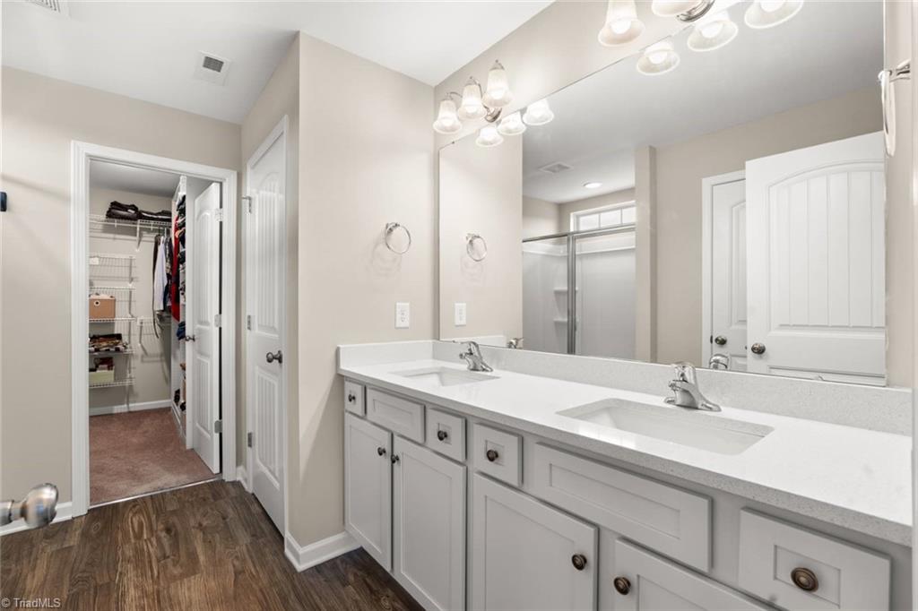 Kernersville, North Carolina 27284, United States, 3 Bedrooms Bedrooms, ,3 BathroomsBathrooms,Residential,Active,160000