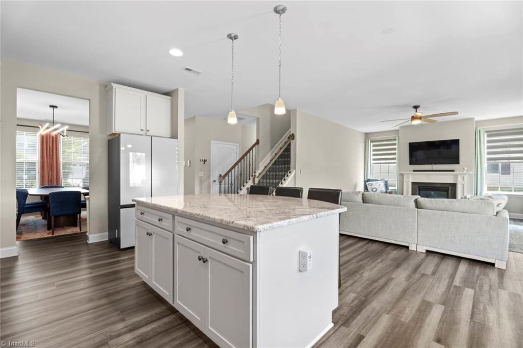 Kernersville, North Carolina 27284, United States, 3 Bedrooms Bedrooms, ,3 BathroomsBathrooms,Residential,Active,160000