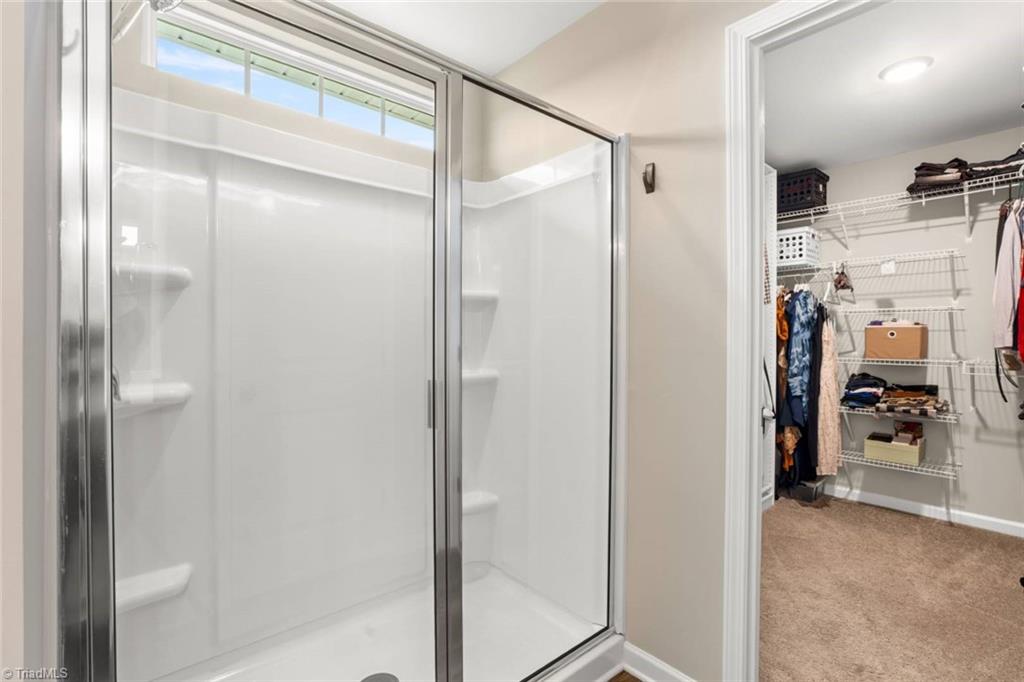 Kernersville, North Carolina 27284, United States, 3 Bedrooms Bedrooms, ,3 BathroomsBathrooms,Residential,Active,160000